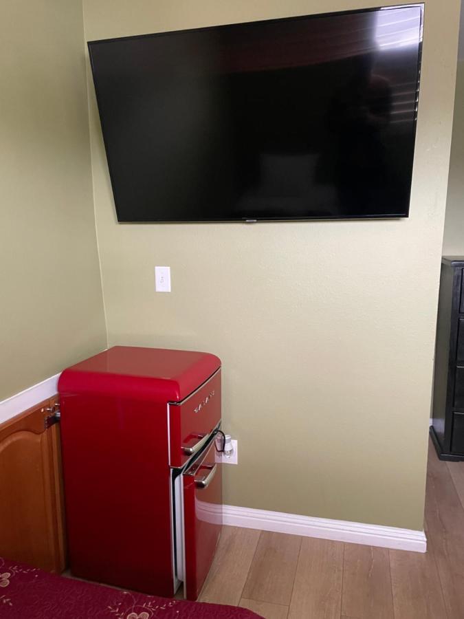 Private Room In Los Angeles La With Tv & Wifi & Ac & View Of Hollywood Sign & Private Fridge & Shared Kitchen!!! Экстерьер фото
