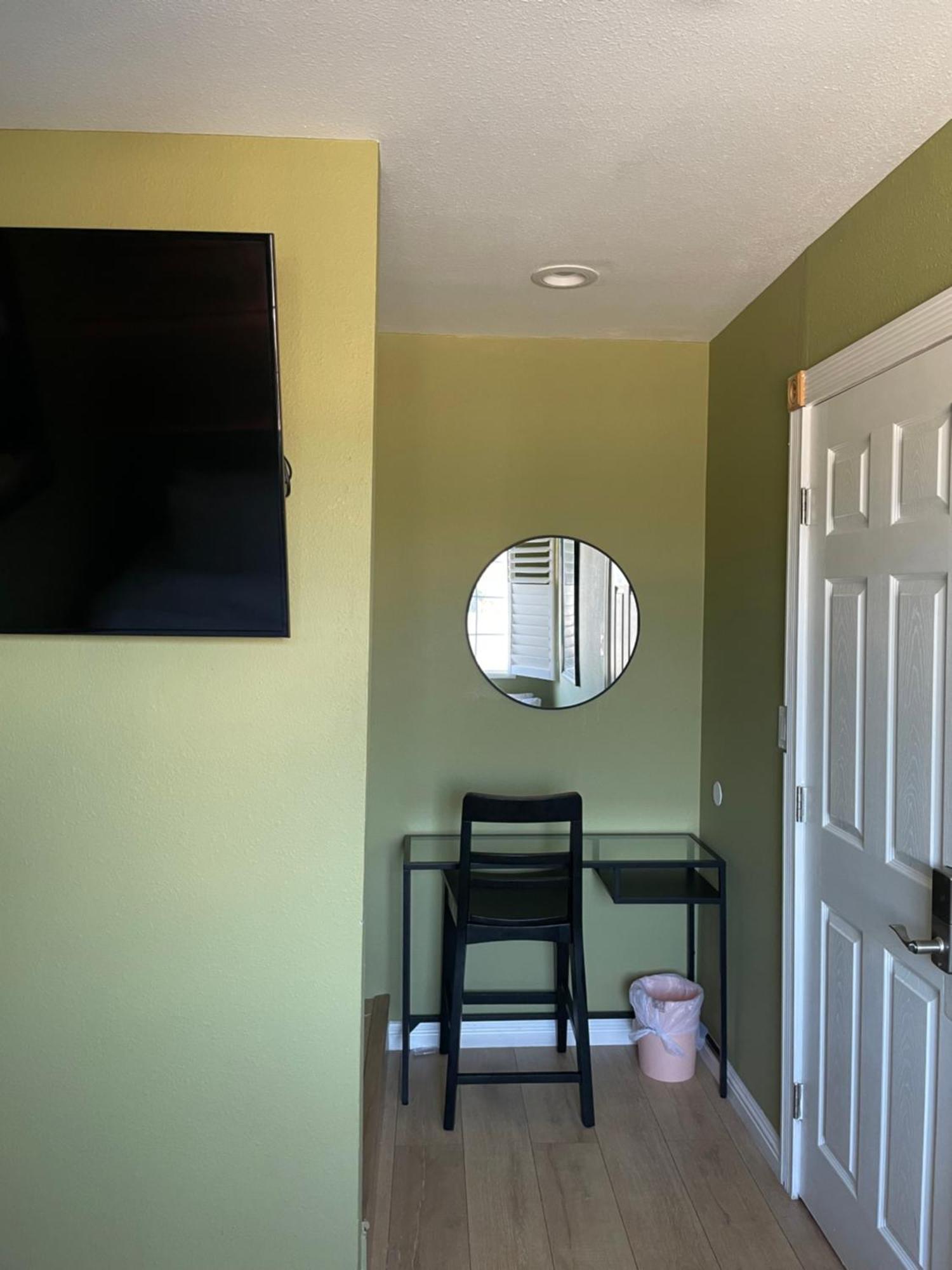 Private Room In Los Angeles La With Tv & Wifi & Ac & View Of Hollywood Sign & Private Fridge & Shared Kitchen!!! Экстерьер фото