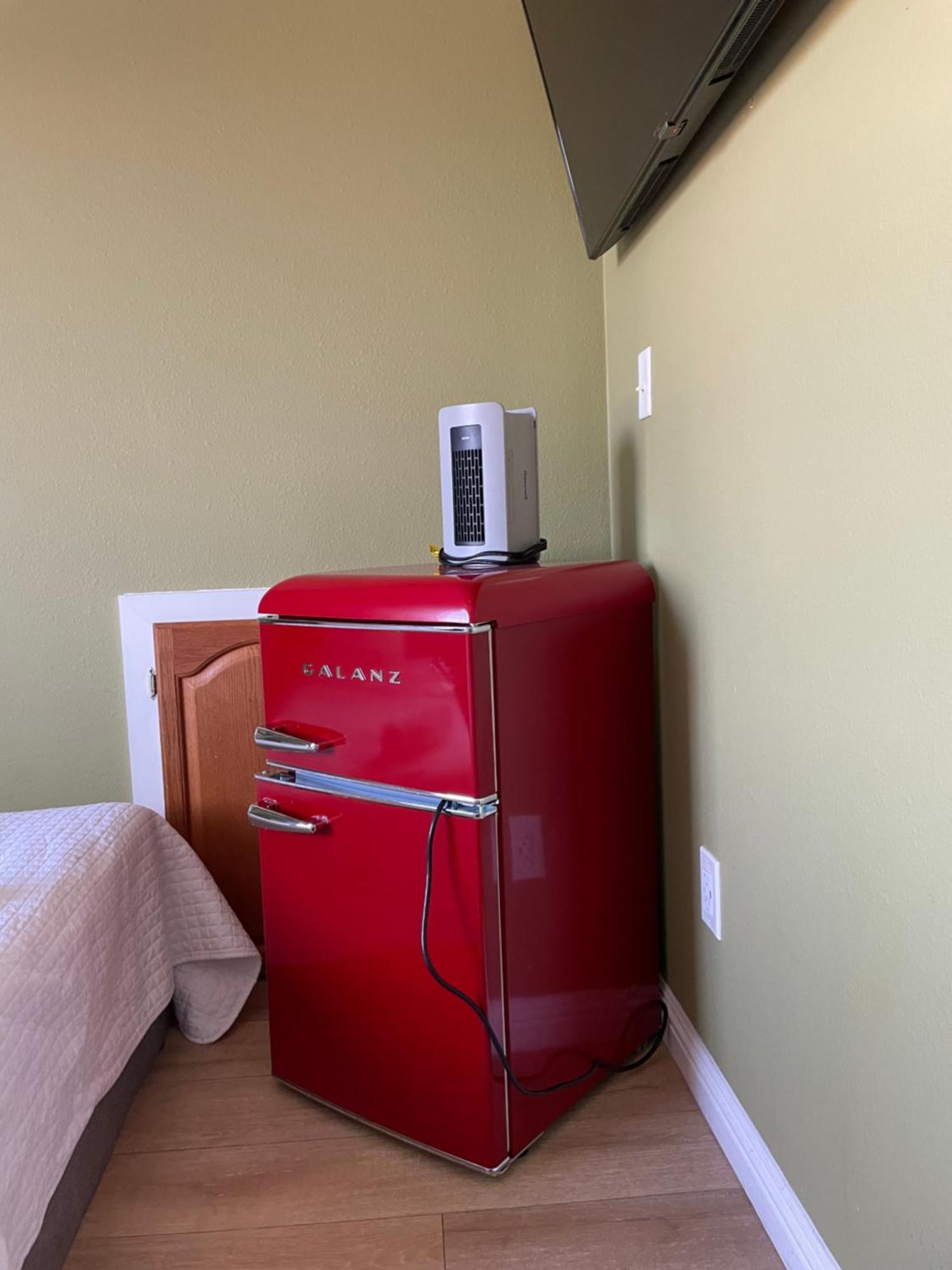 Private Room In Los Angeles La With Tv & Wifi & Ac & View Of Hollywood Sign & Private Fridge & Shared Kitchen!!! Экстерьер фото