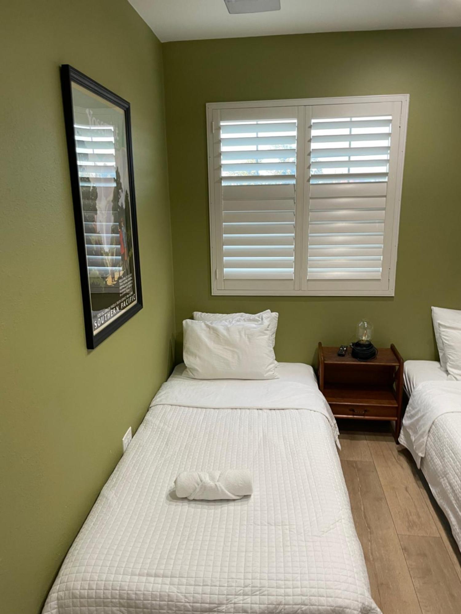 Private Room In Los Angeles La With Tv & Wifi & Ac & View Of Hollywood Sign & Private Fridge & Shared Kitchen!!! Экстерьер фото