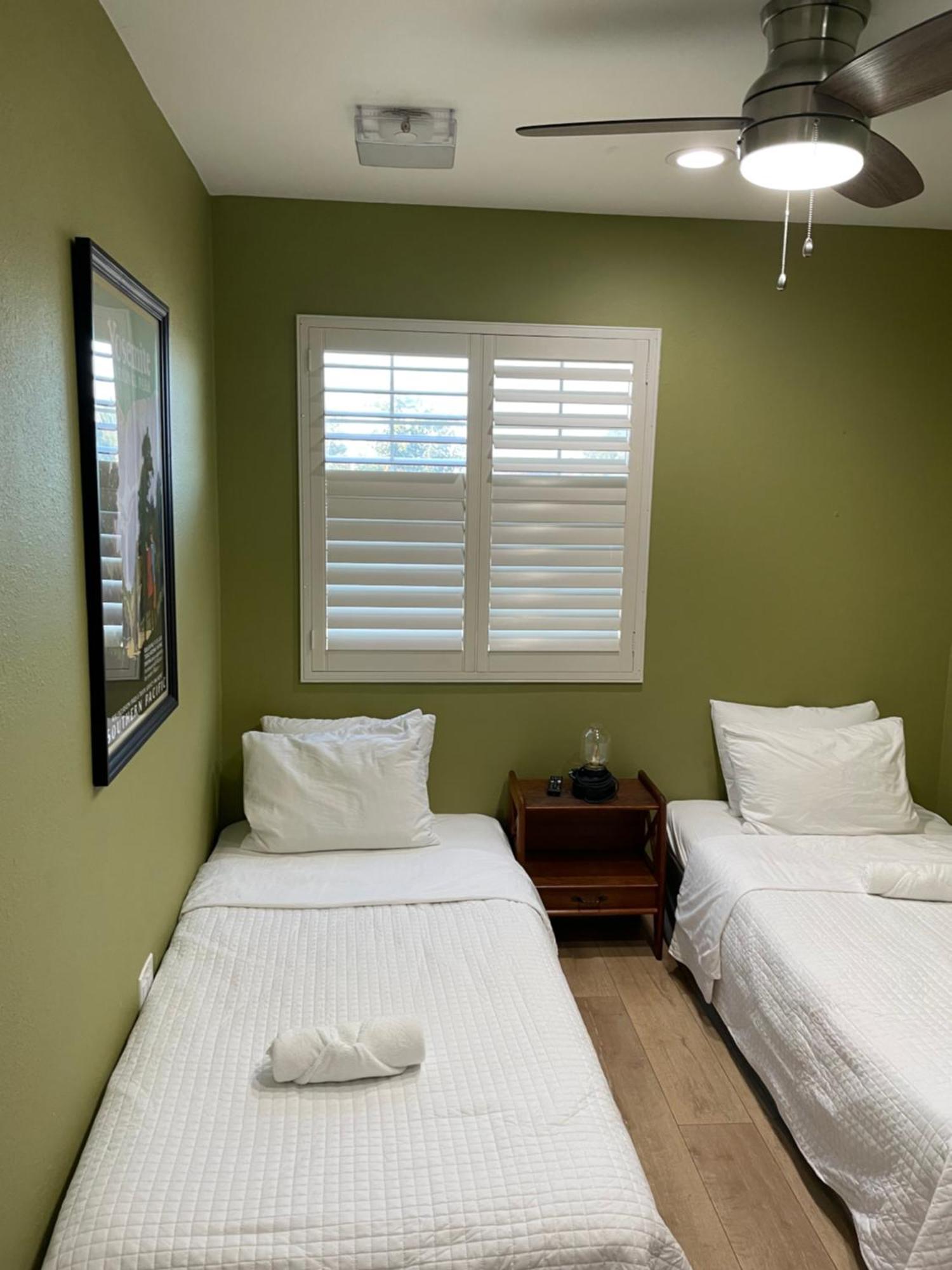 Private Room In Los Angeles La With Tv & Wifi & Ac & View Of Hollywood Sign & Private Fridge & Shared Kitchen!!! Экстерьер фото